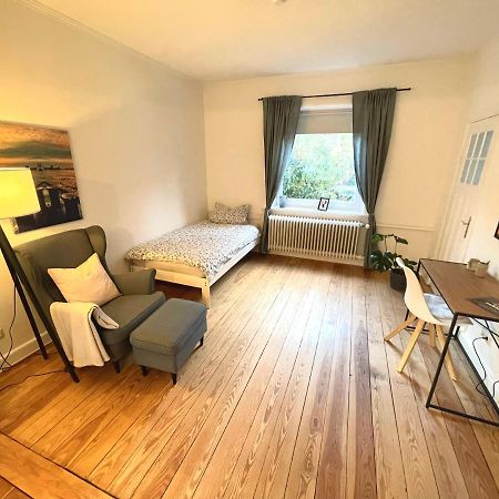 Modern Und Ruhig In Elmshorn Lägenhet Exteriör bild